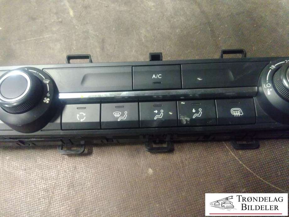 Varmeapparat betjening til Peugeot Partner 2019-->> (Type III) (98 340 416 ZD|3525.2502|)