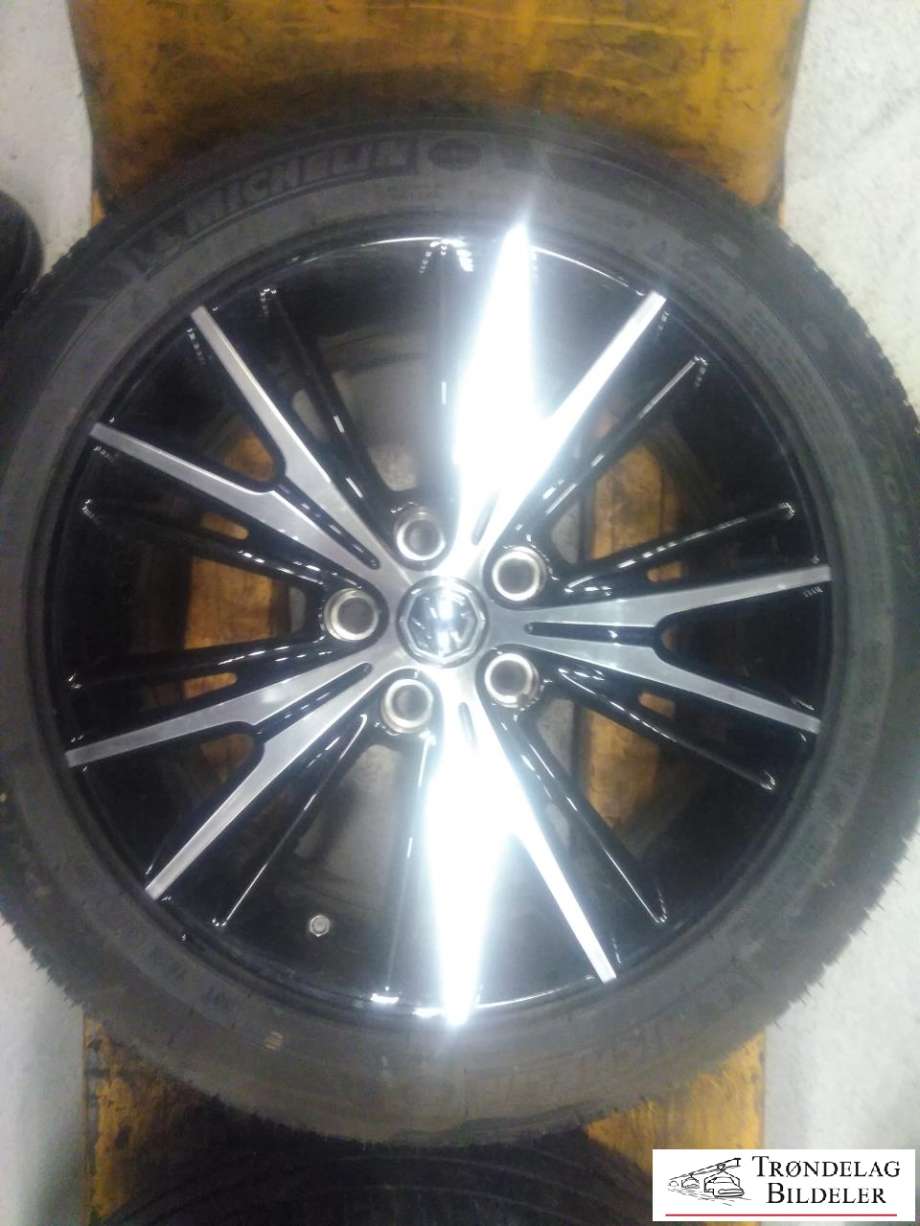 Hjulsett aluminium sommer til MG MG5 2022-->> (MICHELIN|215/50R17 5X112 7JX17 ET45 CB57.1MM|7MM MØNSTERDYBDE|PROD: 49-21)