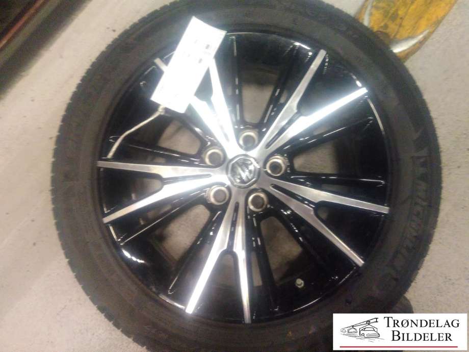 Hjulsett aluminium sommer til MG MG5 2022-->> (MICHELIN|215/50R17 5X112 7JX17 ET45 CB57.1MM|7MM MØNSTERDYBDE|PROD: 49-21)
