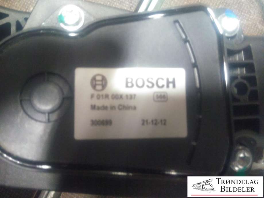 Pedal gass til MG MG5 2022-->>  (F01R0X137|300699|)