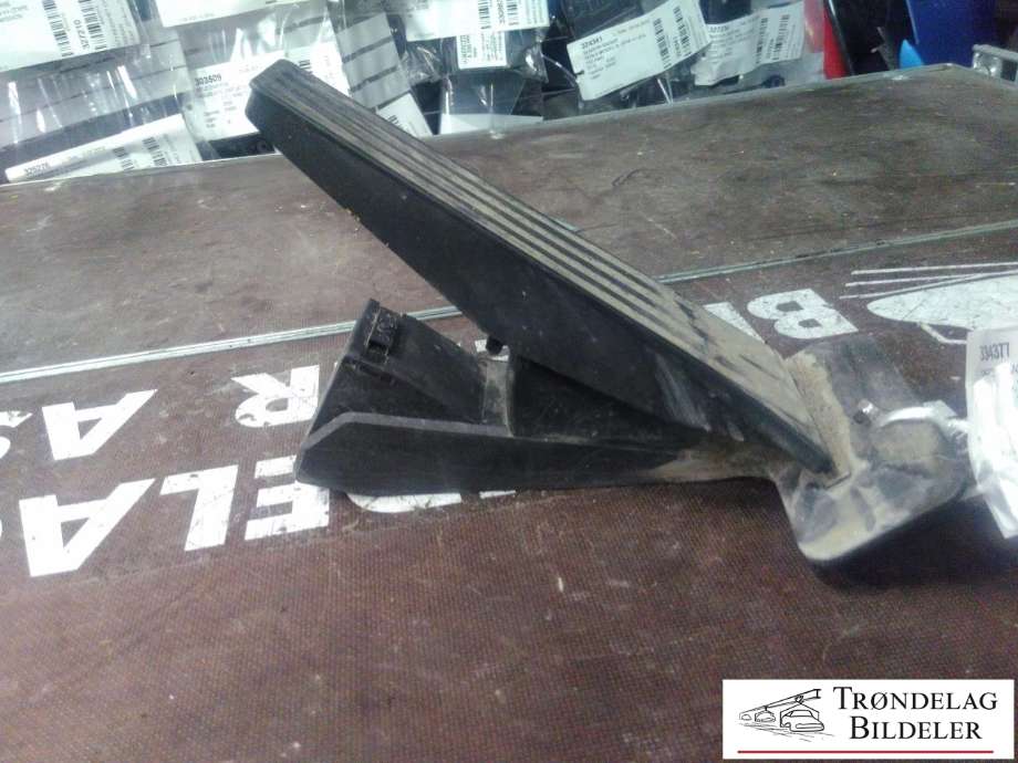 Pedal gass til BMW X3 2010-2017 (F25) (F25) (35426858574|35 42 6 860 784|35 40 6 889 822)