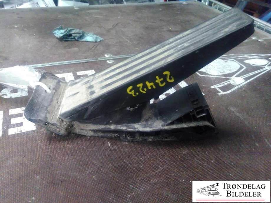 Pedal gass til BMW X3 2010-2017 (F25) (F25) (35426858574|35 42 6 860 784|35 40 6 889 822)