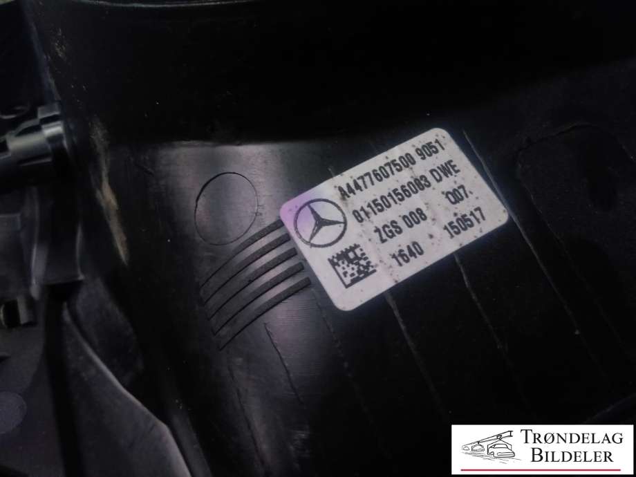Dørhåndtak inv høyre bak til Mercedes Vito 2014-->> (W447) (W447) (A4477607500 9051|01150156003|)