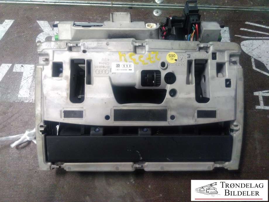 Bilstereo navigasjon skjerm til Audi A3, 2012-2016 (Type III, Fase 1) (8V0857273M 6PS)