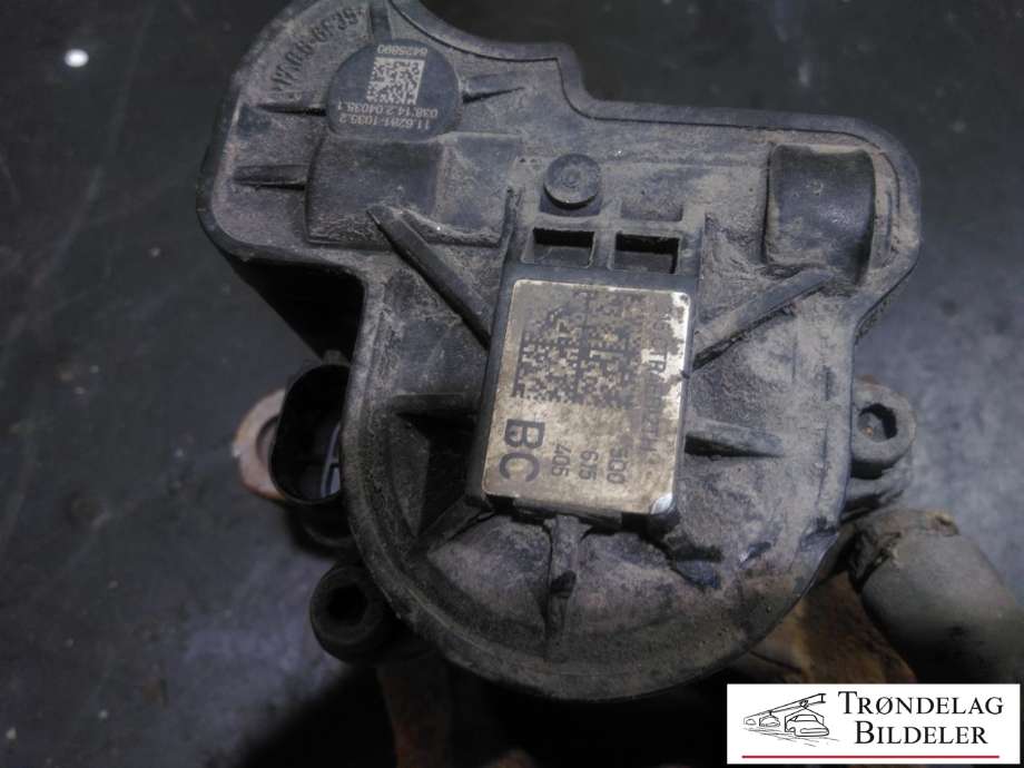 Bremsecaliper venstre bak, elektrisk til Audi A3 2012-2016 (Type III, Fase 1)  (8V0 615 423|8V0 615 423 D|8V0 615 425|8V0 615 425 SL7|3Q0 998 281|8V0 998 281|272X10MM)