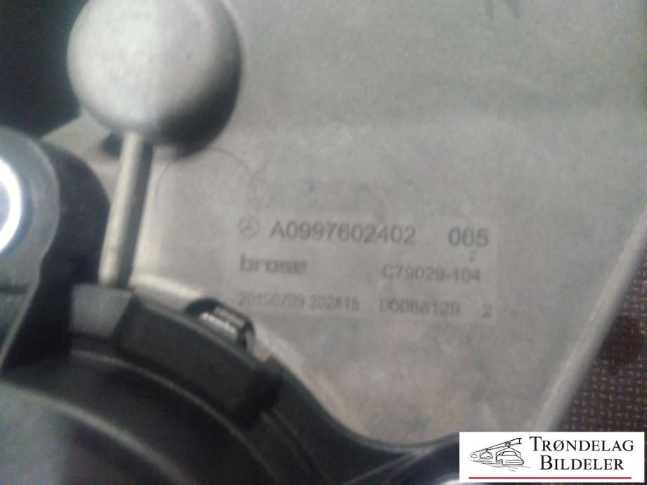 Baklukeåpner motor til Mercedes EQC 2019-->>  (A0997602402|)