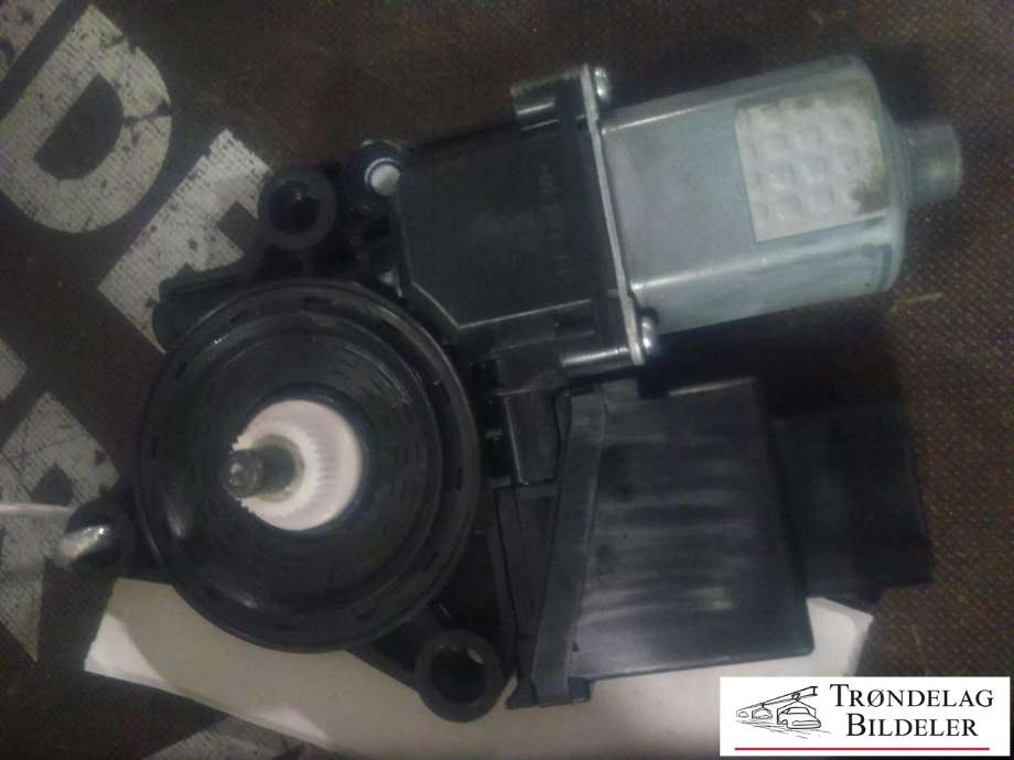 Ruteheis, kun motor, venstre foran til Kia e-Soul 2019-->> (Type III)  (82450K0010|)