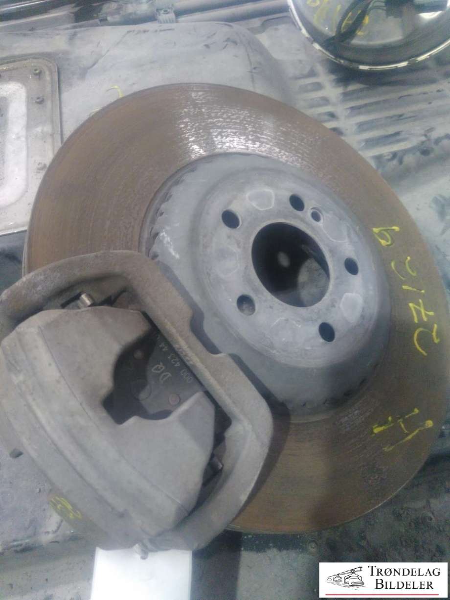 Bremsecaliper høyre bak, elektrisk til Mercedes EQC 2019-->>  (A 000 423 76 00|A 000 423 18 06|360X26MM)