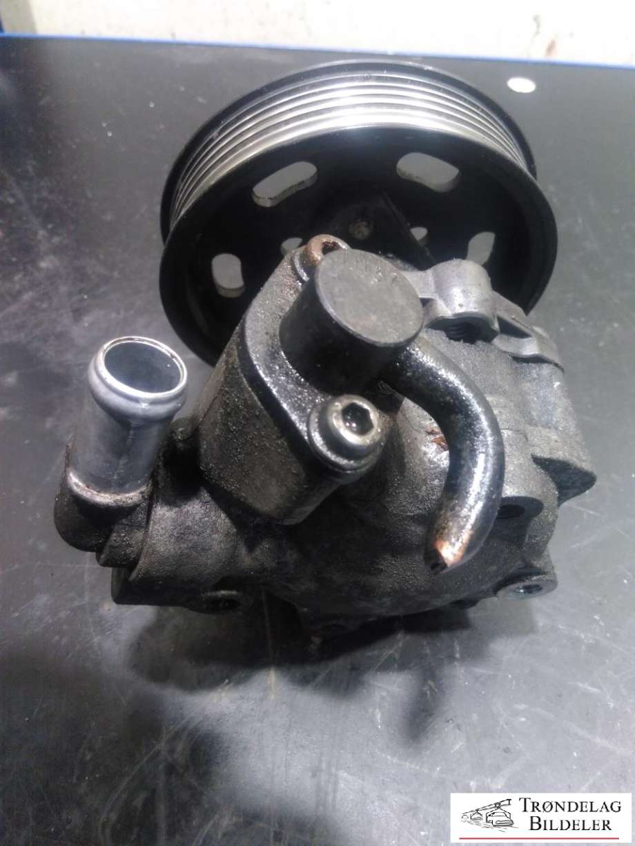Servo pumpe mekanisk til Audi A6 2008-2011 (Type III, Fase 2) (C6) (C6) (4F0 145 156 F|4F0 145 156 K|4F0 145 155 T|4F0 145 156 B|4F0 145 156 C|4F0 145 156 E|4F0 145 156 H|4F0 145 156 J|4F0 145 156 L)