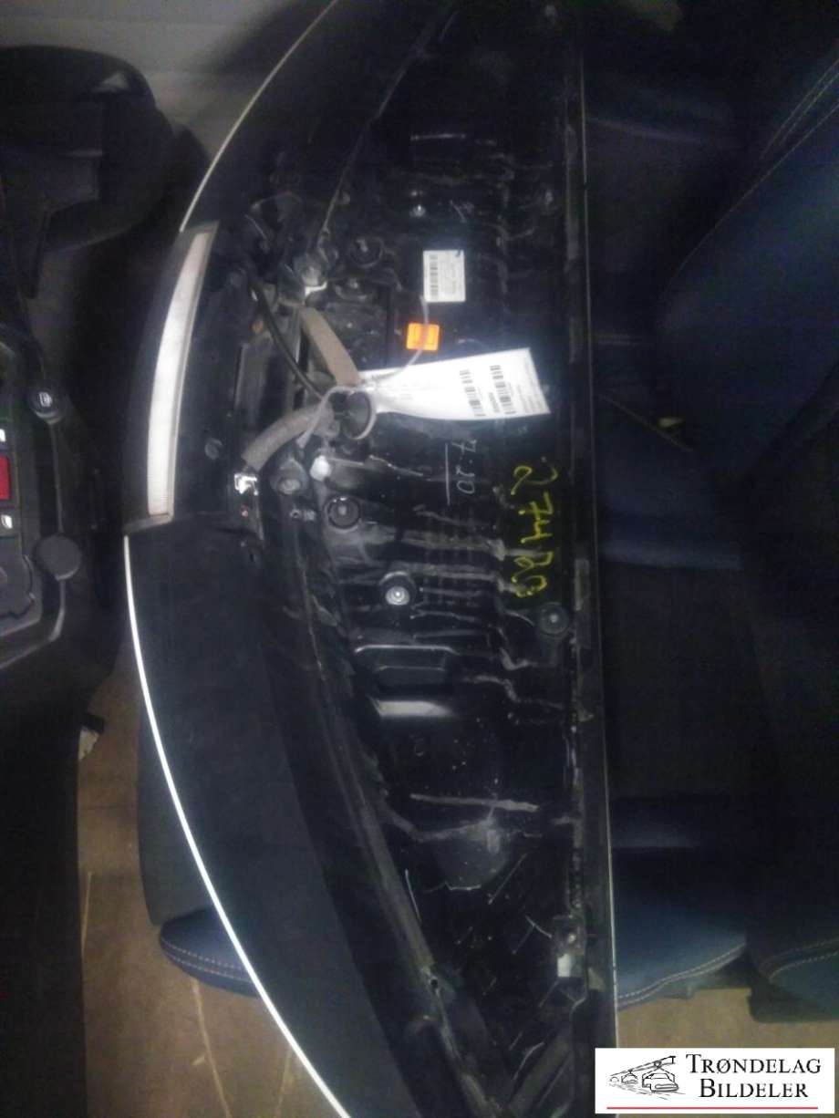 Spoiler bakluke til Nissan Leaf 2011-2017 (Type I)  (96032-3NJ0H|)