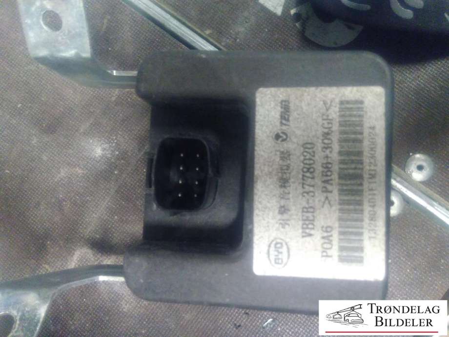 Diverse deler til BYD T3 2020-->>  (VBEB3778020|)