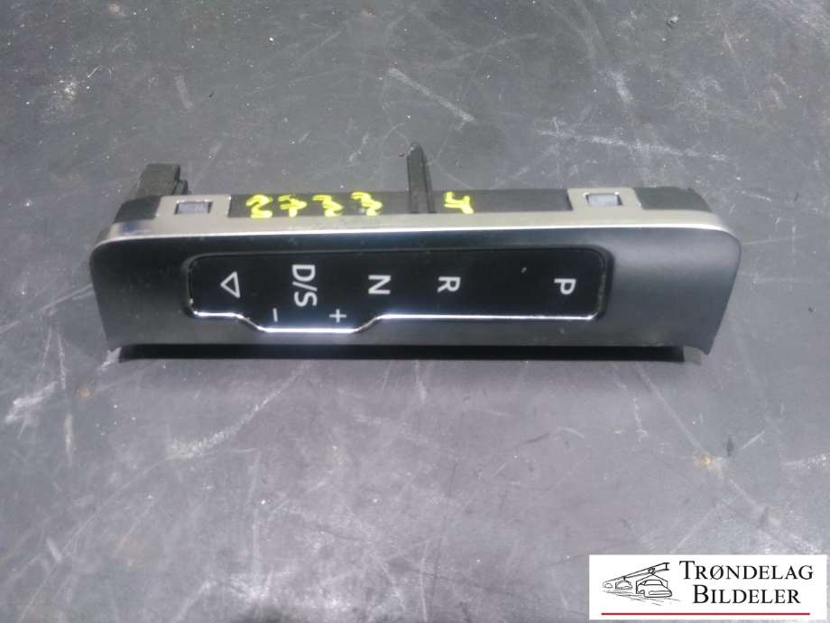 Dashbord diverse til Audi A3 2012-2016 (Type III, Fase 1)  (8V1713463A|)