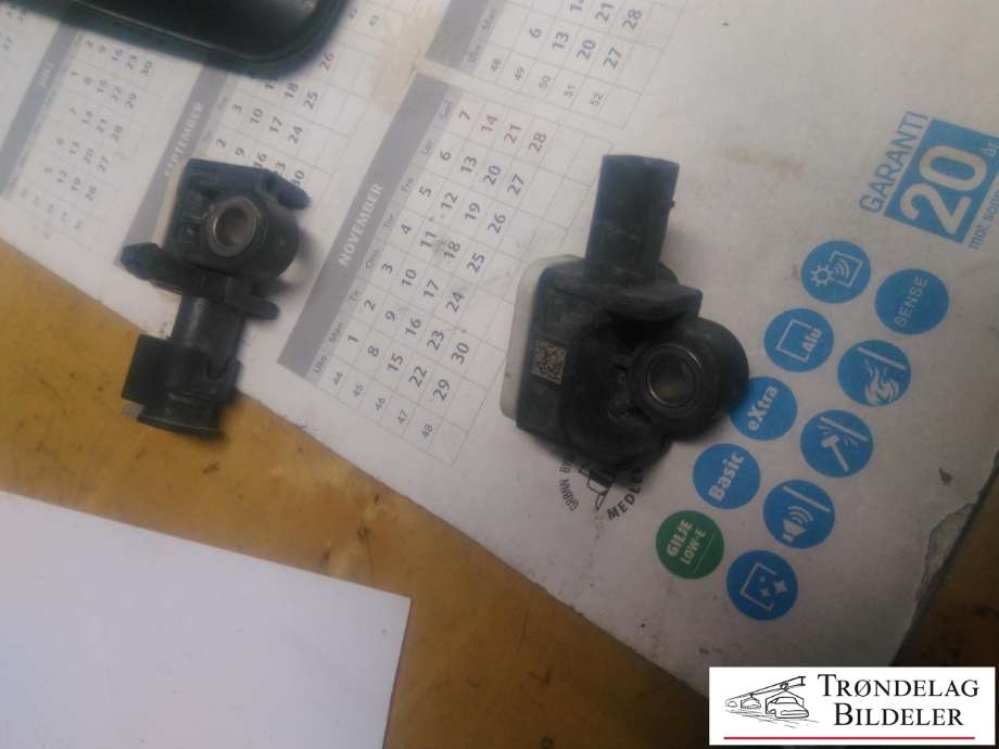 Airbag sensor høyre til Mercedes B-Klasse, electric drive 2014-2018 (W242) (W242) (A1668210151|56054085AA|)