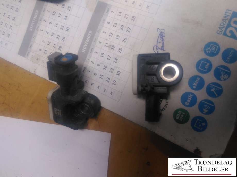 Airbag sensor høyre til Mercedes B-Klasse, electric drive 2014-2018 (W242) (W242) (A1668210151|56054085AA|)