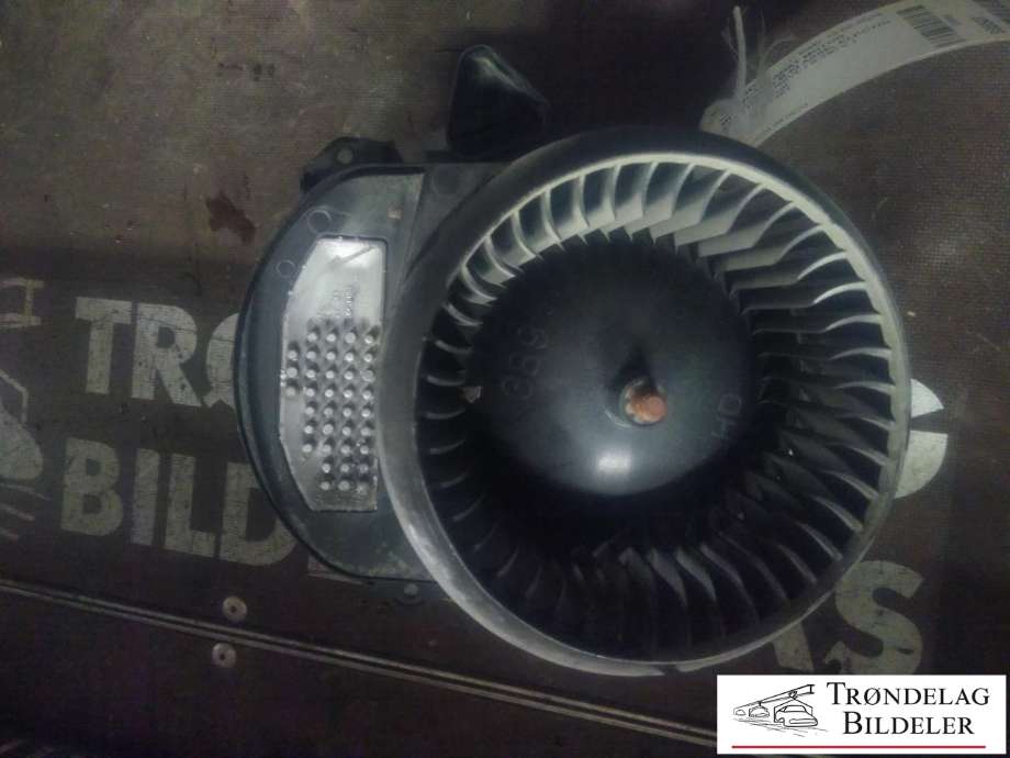 Varmeapparat motor til Mercedes B-Klasse, electric drive 2014-2018 (W242) (W242) (A2469061601|)