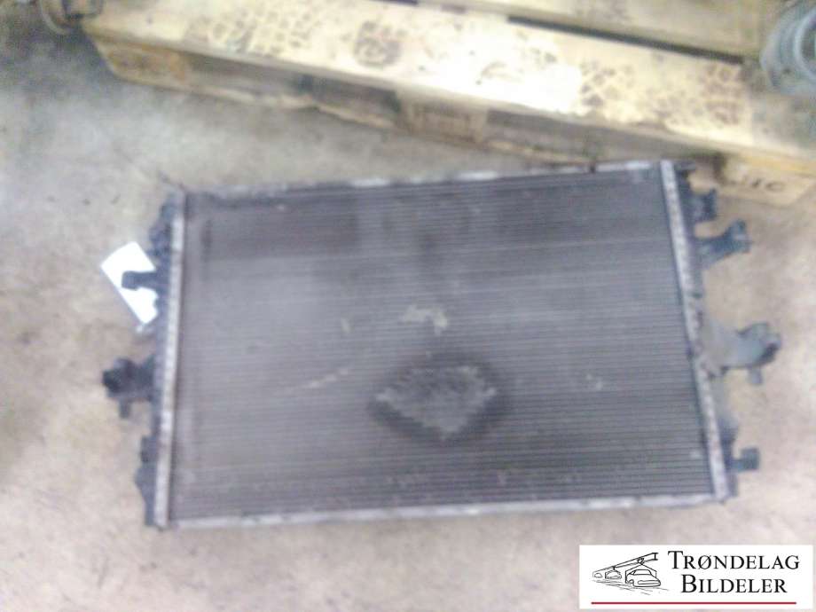 Radiator (manuell gir) til VW Transporter / Caravelle 2003-2009 (Fase 1) (T5) (T5) (7H0 121 253 J|7H0422847A|7H0121253G)