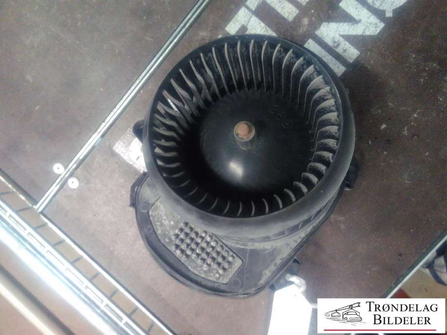 Varmeapparat motor til Mercedes B-Klasse, electric drive 2014-2018 (W242) (W242) (A2469061601|)