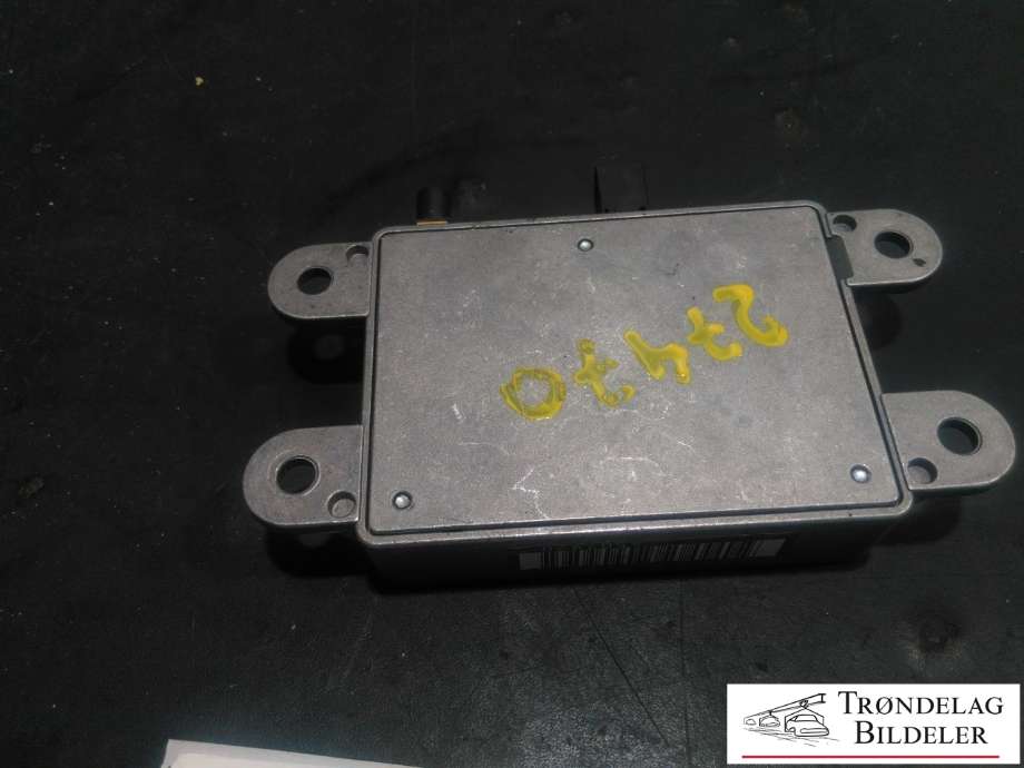 Antenne forsterker til Mercedes ML 2011-2015 (Fase 1) (W166) (W166) (A 221 905 50 00|)