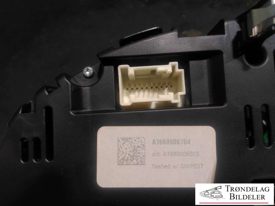 Instrumentpanel til Mercedes ML 2011-2015 (Fase 1) (W166) (W166) (0 253 682 068|A 166 900 55 03|)