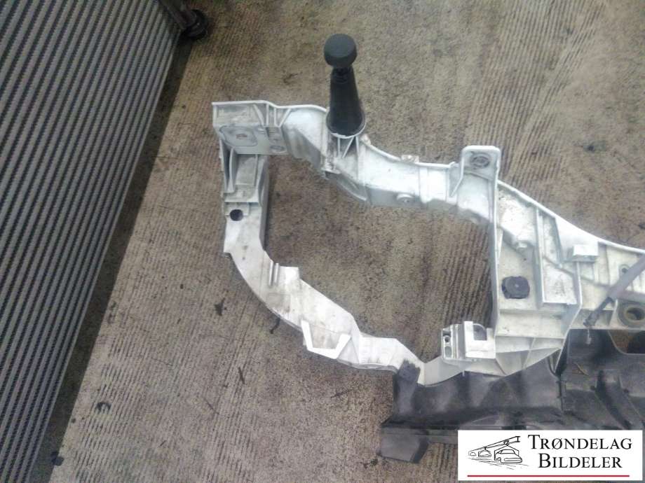 Frontplate til Ford Transit Connect 2013-2018 Type II, Fase 1