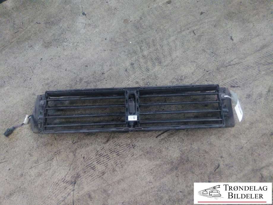 Grill midt til Škoda Superb 2015-->> (Type III)  