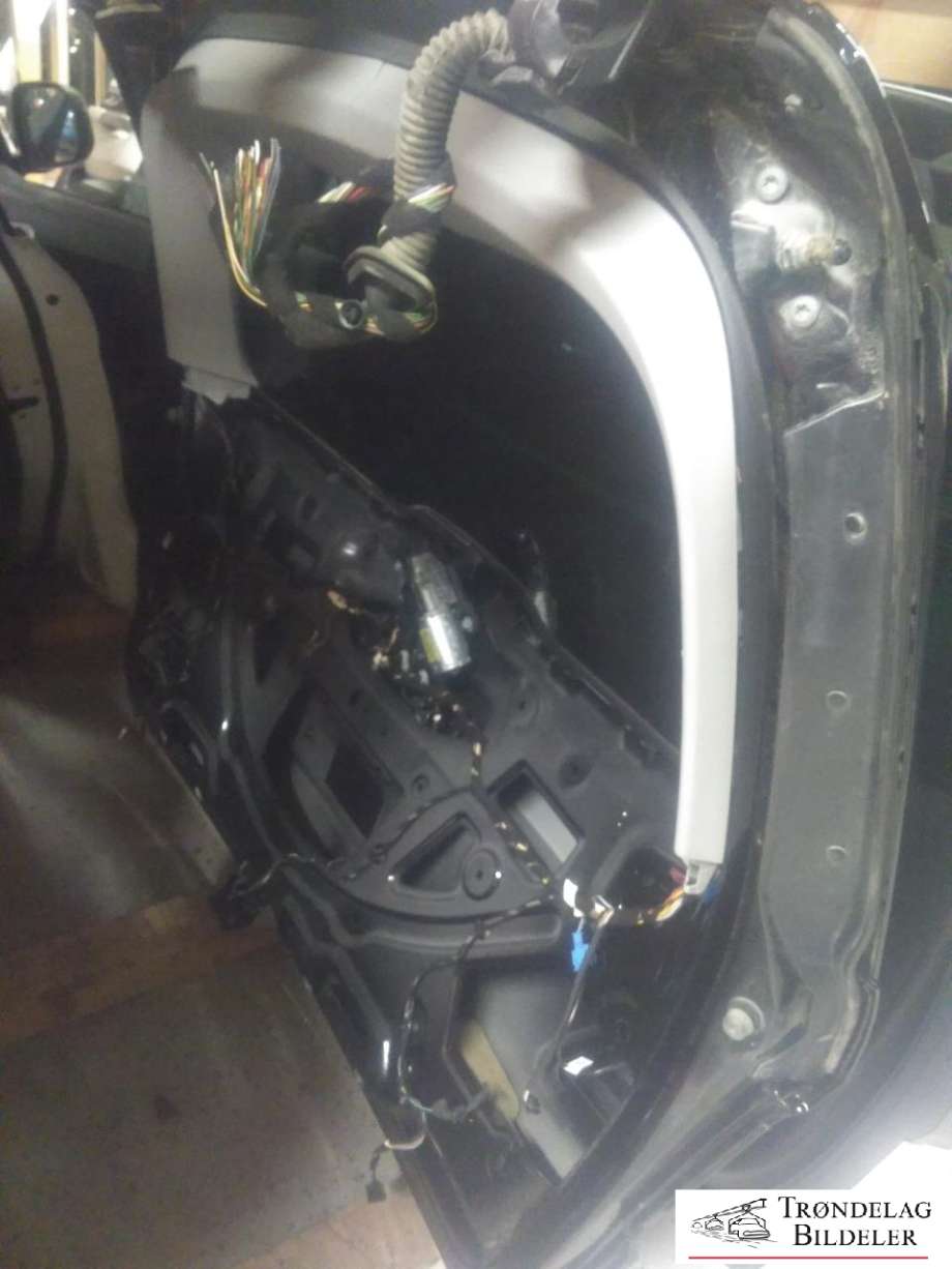 Bakluke til Mercedes ML 2011-2015 (Fase 1) (W166) (W166) (A 166 740 03 05|)