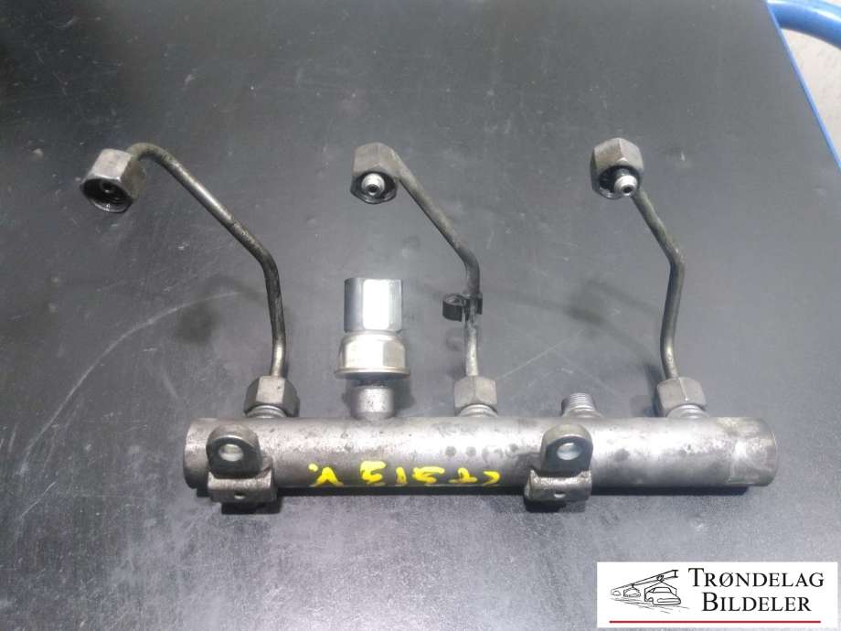 Dyseskinne (fuelrail) til Audi A6, Allroad 2006-2008 (Type II, Fase 1) (C6) (C6) (059 130 089 AA|059 130 758 E|)