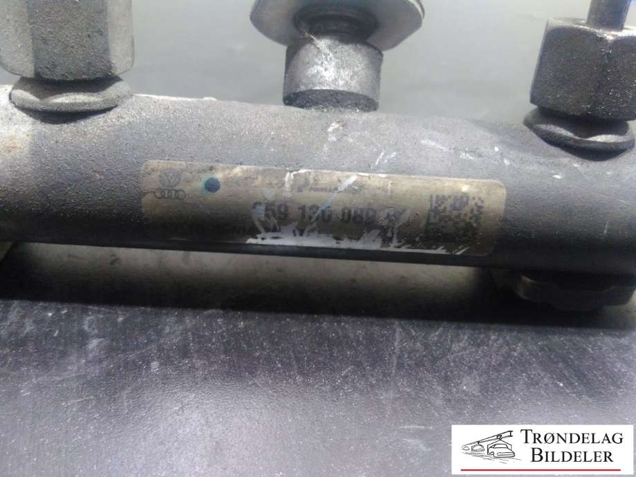 Dyseskinne (fuelrail) til Audi A6, Allroad 2006-2008 (Type II, Fase 1) (C6) (C6) (059 130 089 AA|059 130 758 E|)