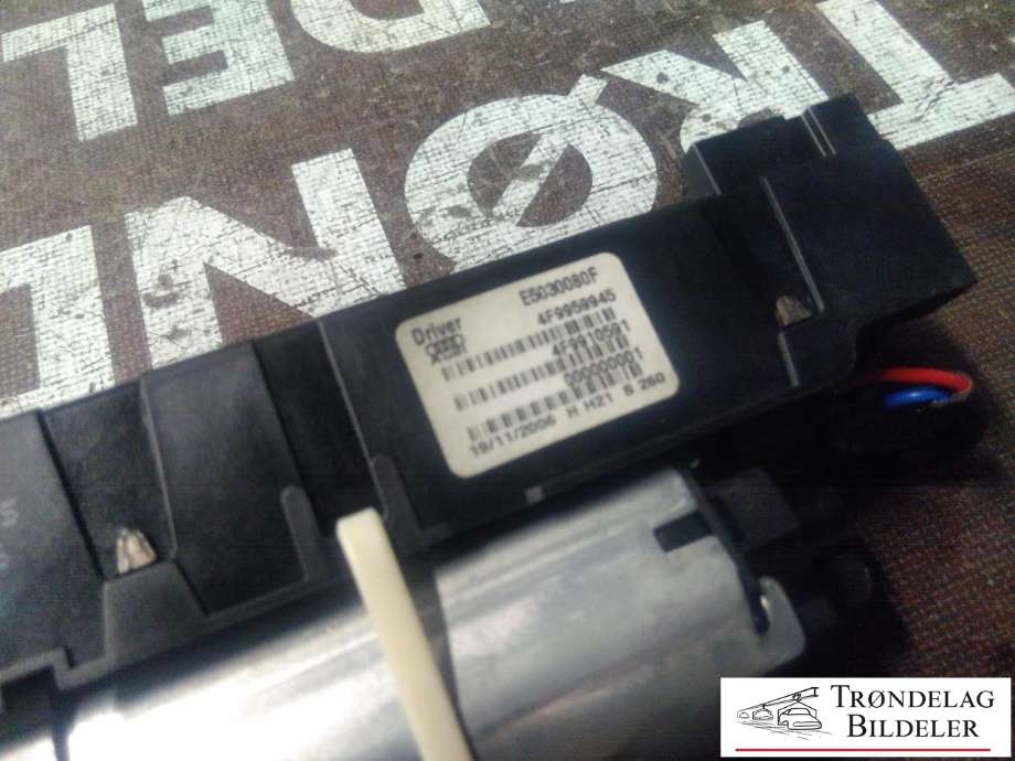 Baklukeåpner motor til Audi A6, Allroad 2006-2008 (Type II, Fase 1) (C6) (C6) (4F9827851E|E5030080F|)