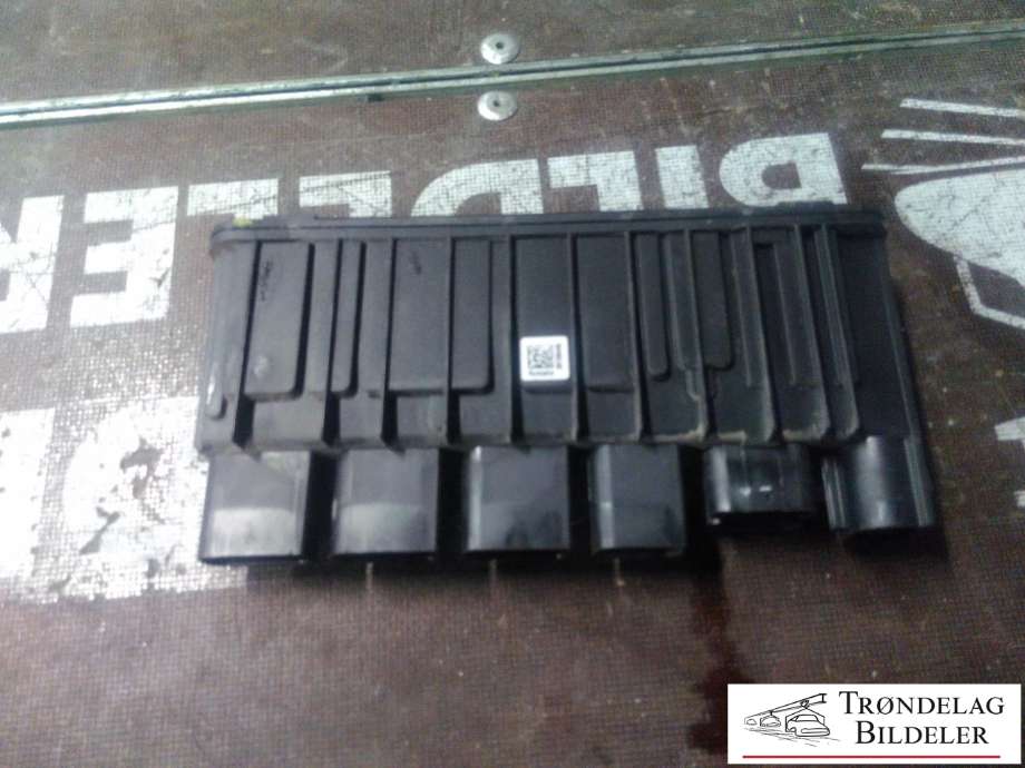 Styreenhet batteri til BMW 3-Serie, 2012-2018 (F30/F31/F34) (F30/F31/F34) (BMW|8638551-03)