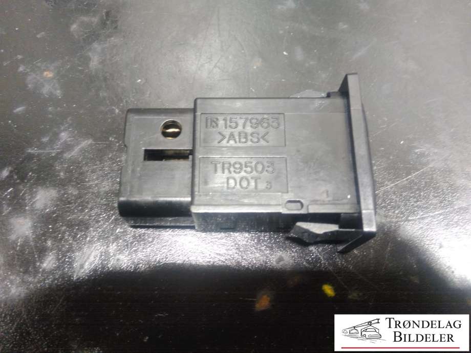 Bryter nødblink til Toyota Land Cruiser 90 1996-2002  (84332-43010|)