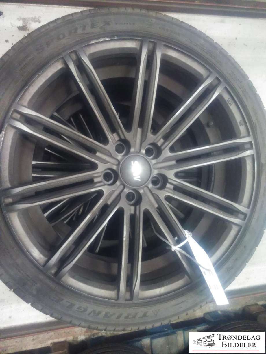 Hjulsett aluminium sommer til Ford Mondeo 2011-2014 (Type IV, Fase 2) (TRIANGLE|235/40ZR18|1-2 MM MØNSTERDYBDE|PROD : 48-19)