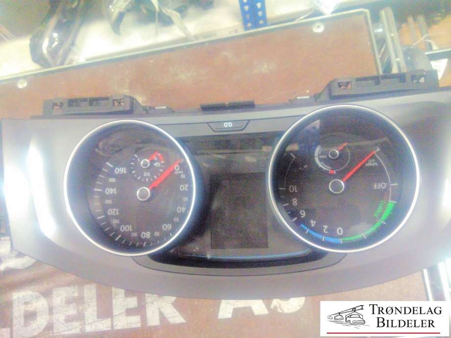 Instrumentpanel til VW e-Golf, 2017-2020 (Fase 2)  (5GE920755B)