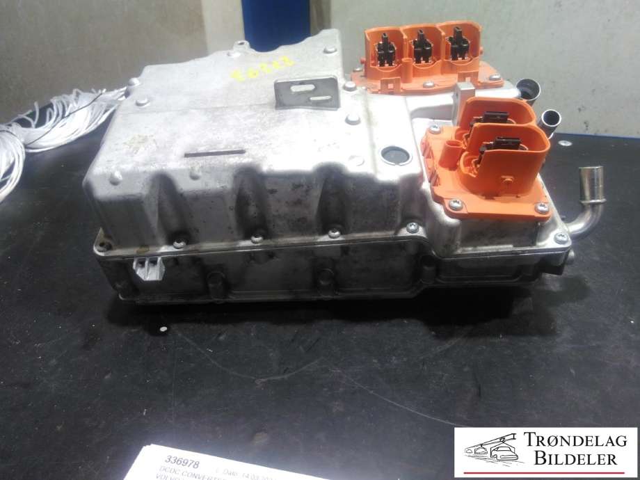 DCDC converter hybrid til Volvo V60 / V60 CC 2018-->> (Type II)  (VOLVO|32144041|)