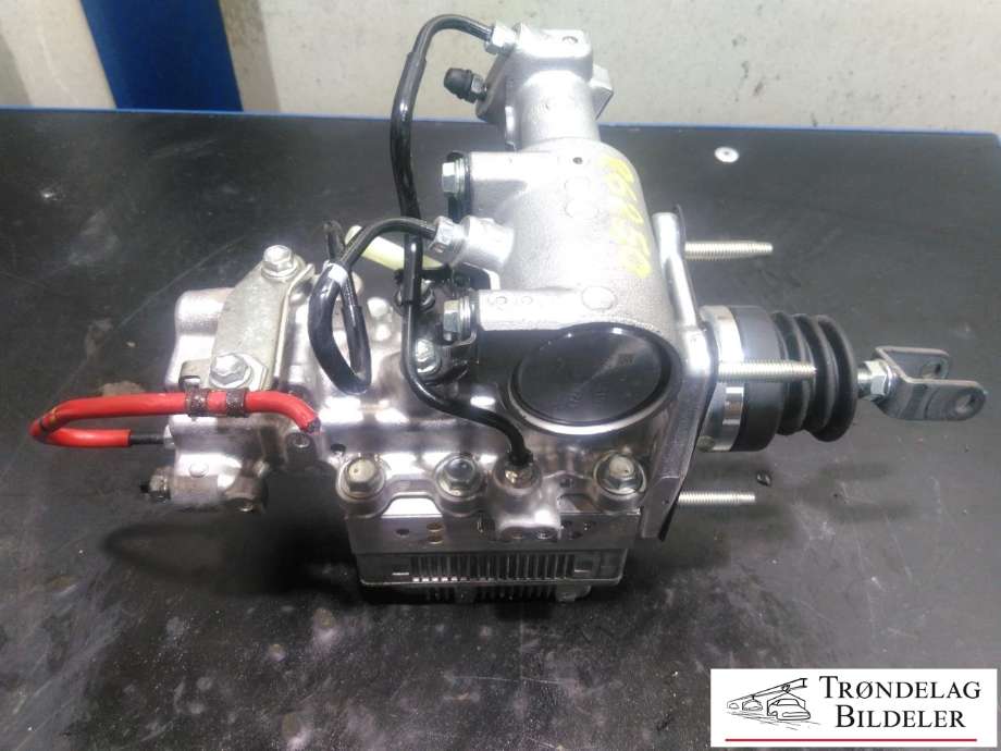ABS sentral til Toyota Auris 2015-2019 (Type II, Fase 2)  (4705012160  47270-47030|)
