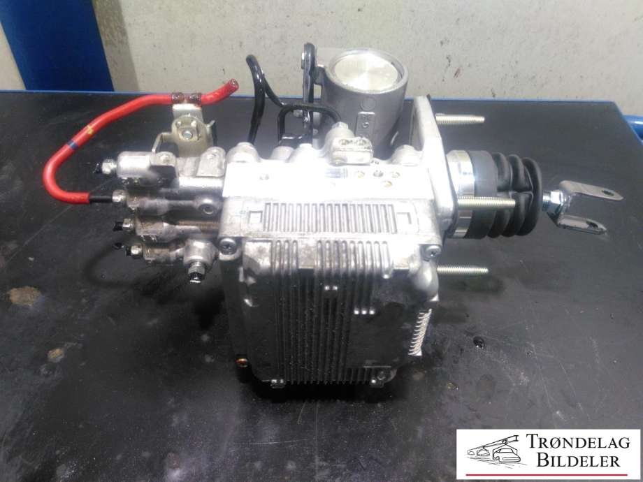 ABS sentral til Toyota Auris 2015-2019 (Type II, Fase 2)  (4705012160  47270-47030|)