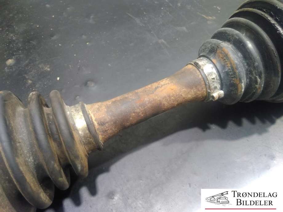 Drivaksel venstre foran, diesel/automat til Toyota Land Cruiser 90 1996-2002  (4343035030|)