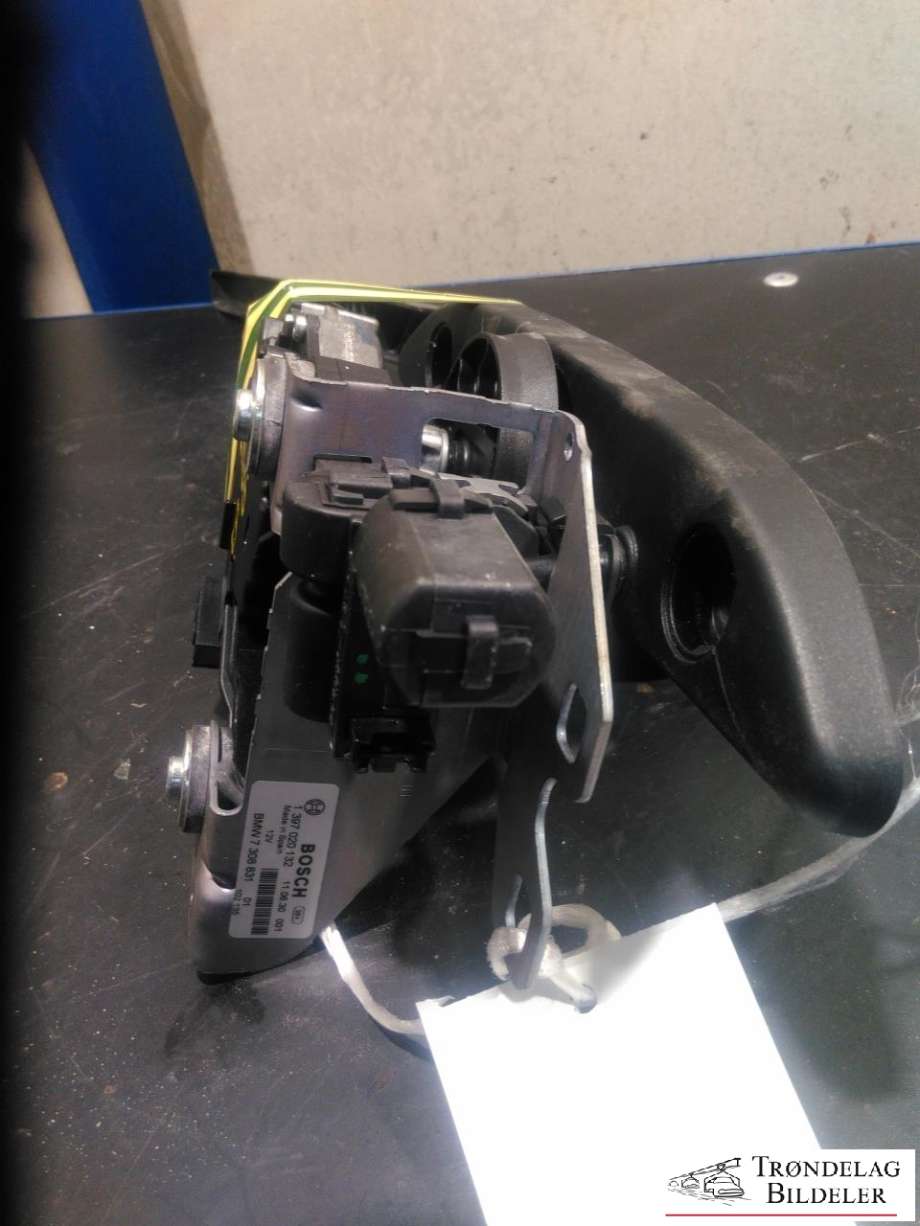 Viskermotor bakrute til BMW 5-Serie 2010-2017 (F10/F11) (F10/F11) (67637311415|)
