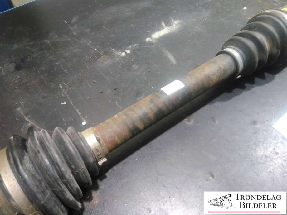 Drivaksel høyre foran, diesel/automat til Peugeot 5008 2010-2017 (Type I) (96 775 228 80|16 064 986 80|)