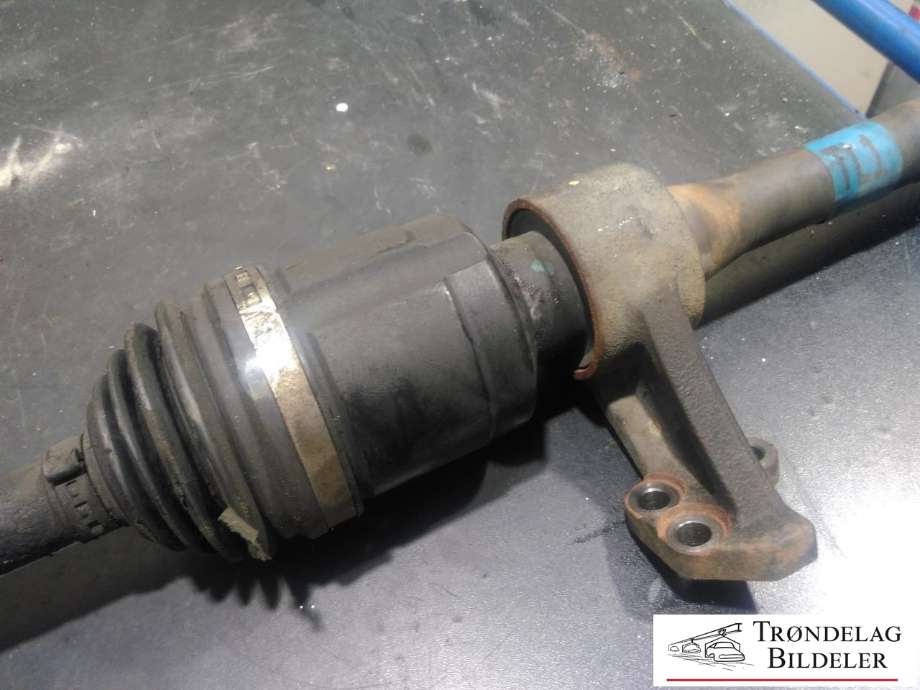Drivaksel høyre foran, diesel/automat til Land Rover Discovery 2005-2009 (Type III) (49560-D3020|)