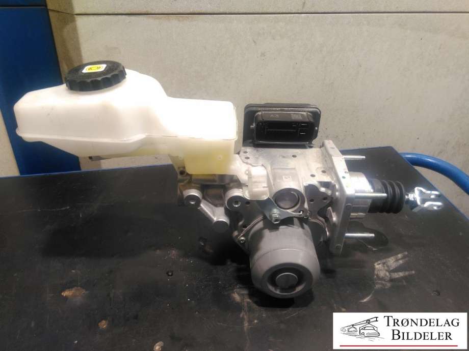 Bremsepumpe hoved til Toyota Corolla Cross, 2022-->> (4707047090 47210-16040)