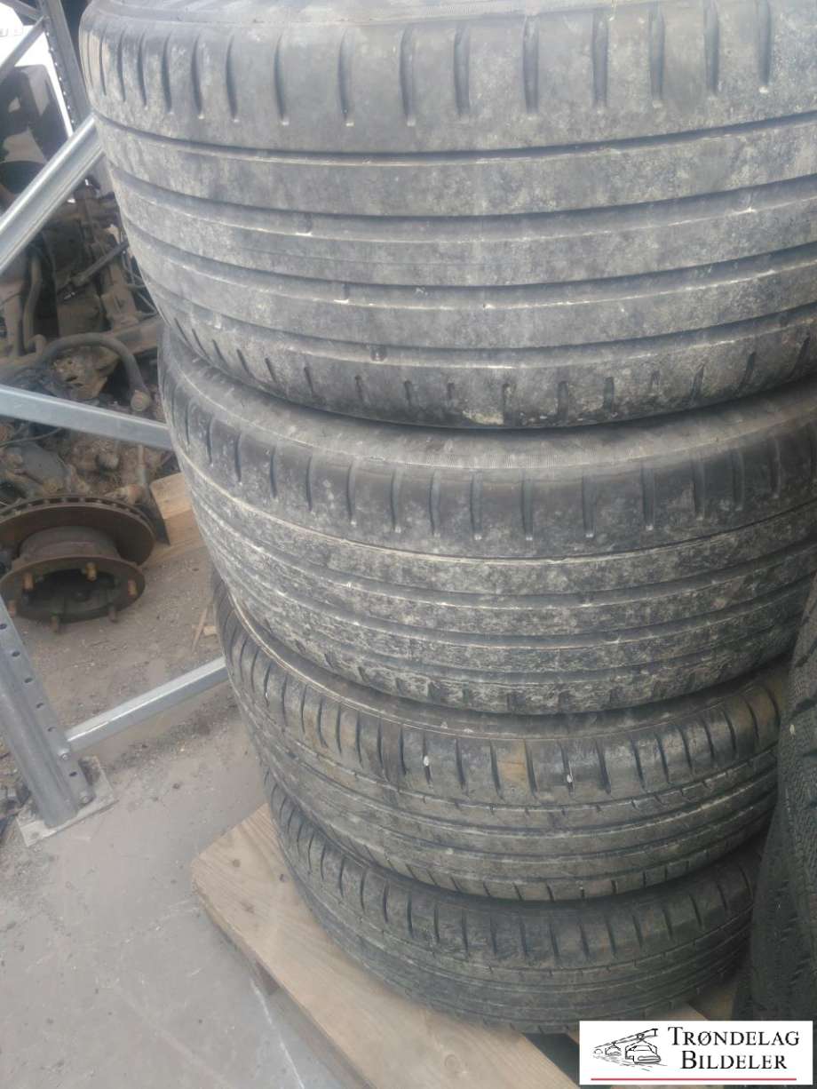Hjulsett aluminium sommer til Peugeot 3008 2009-2016 (Type I)  (NOKIAN|225/50R17 4X108 7.5JX17 ET29 CB65.1MM|0-5 MM MØNSTERDYBDE|PROD: 13-20)