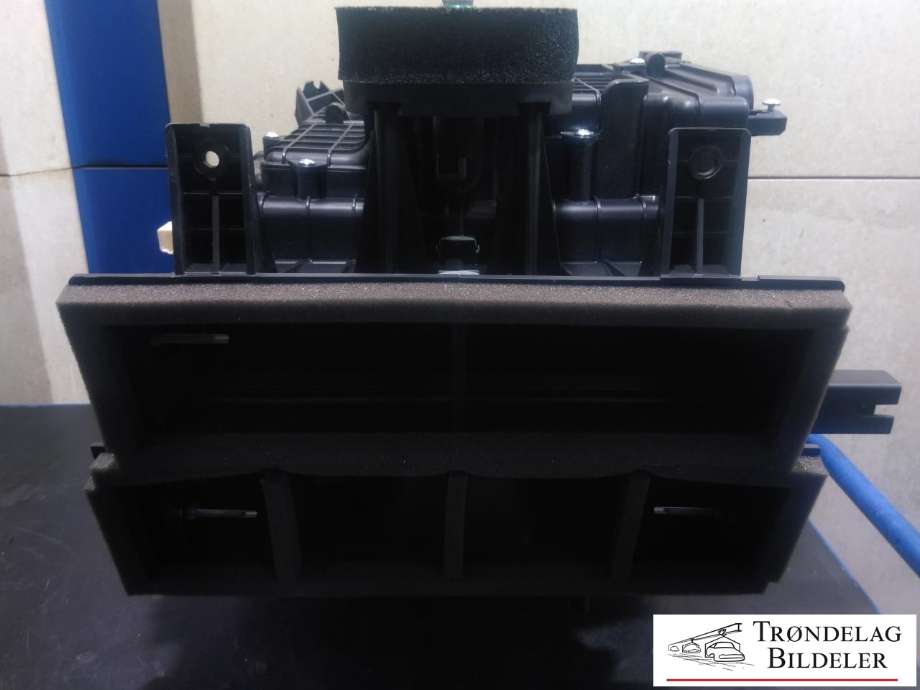 Varmeapparat til Tesla Model S 2013-2016 (Fase 1)  (6007378-00-G|)