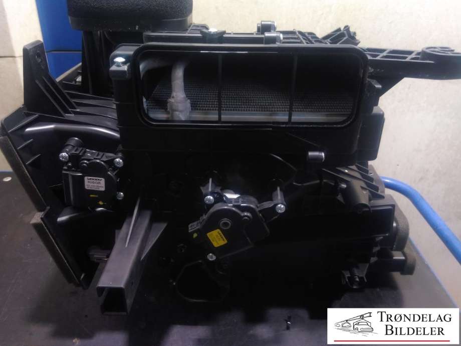 Varmeapparat til Tesla Model S 2013-2016 (Fase 1)  (6007378-00-G|)