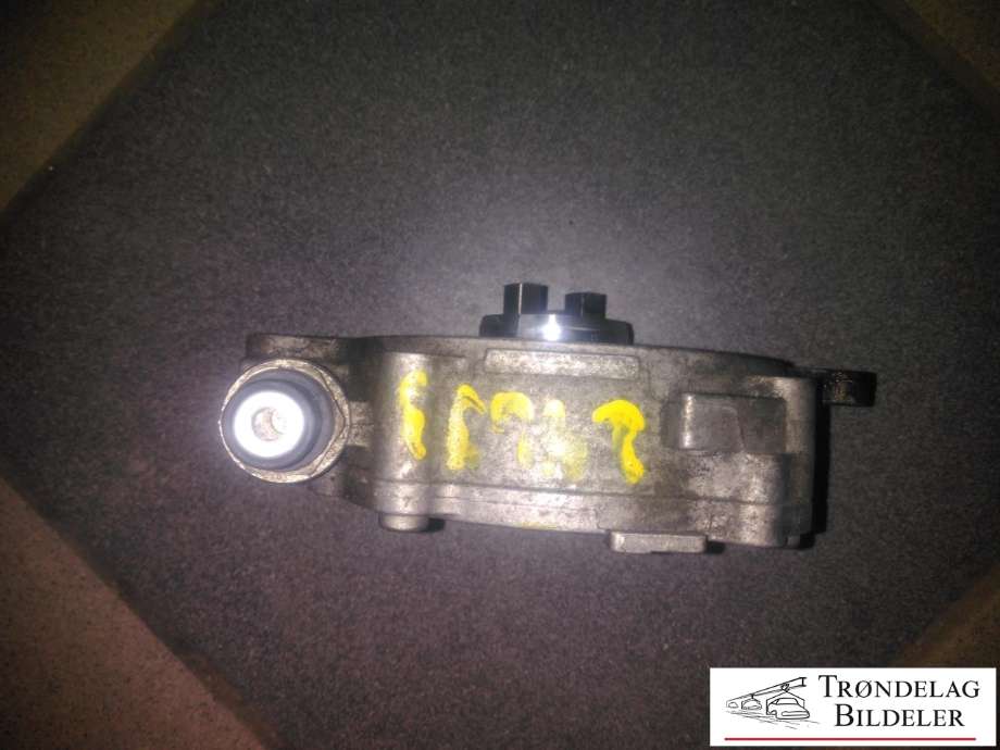 Vakuumpumpe til VW Golf VI 2008-2012  (BOSCH|03L145100|270509B3|)