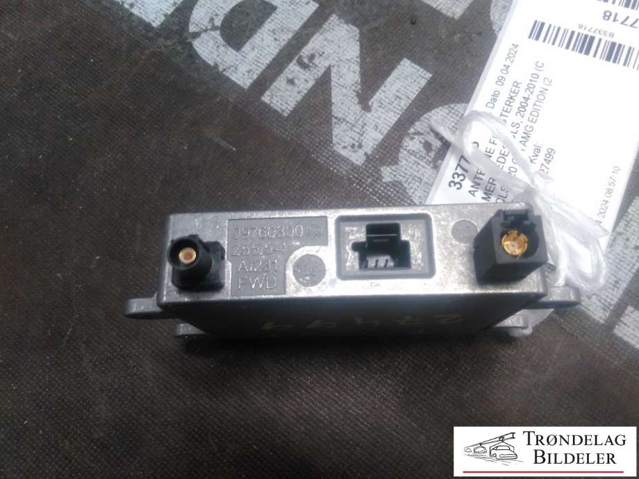 Antenne forsterker til Mercedes CLS 2004-2010 (C219) (C219) (211 820 08 85|)