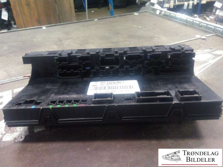 Styreenhet (SAM - Signal Acquisition Module) til Mercedes CLS 2004-2010 (C219) (C219) (MERCEDES-BENZ|211 545 52 01|5DK 008 047-17|)