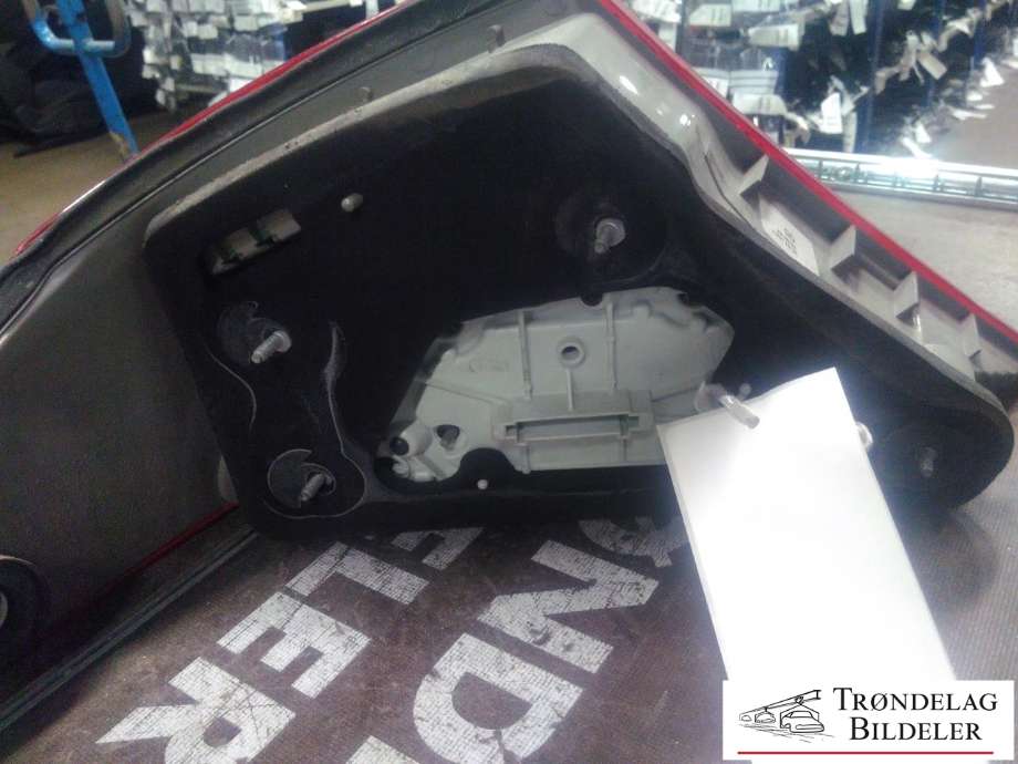 Baklykt høyre til Mercedes CLS 2004-2010 (C219) (C219) (A 219 820 02 77|)