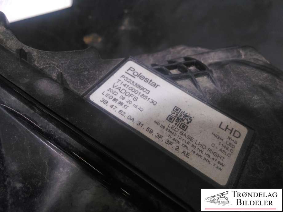 Frontlykt høyre full-LED til Polestar 2 2020-->>  (POLESTAR|P32338903|T141000185130|32293745)