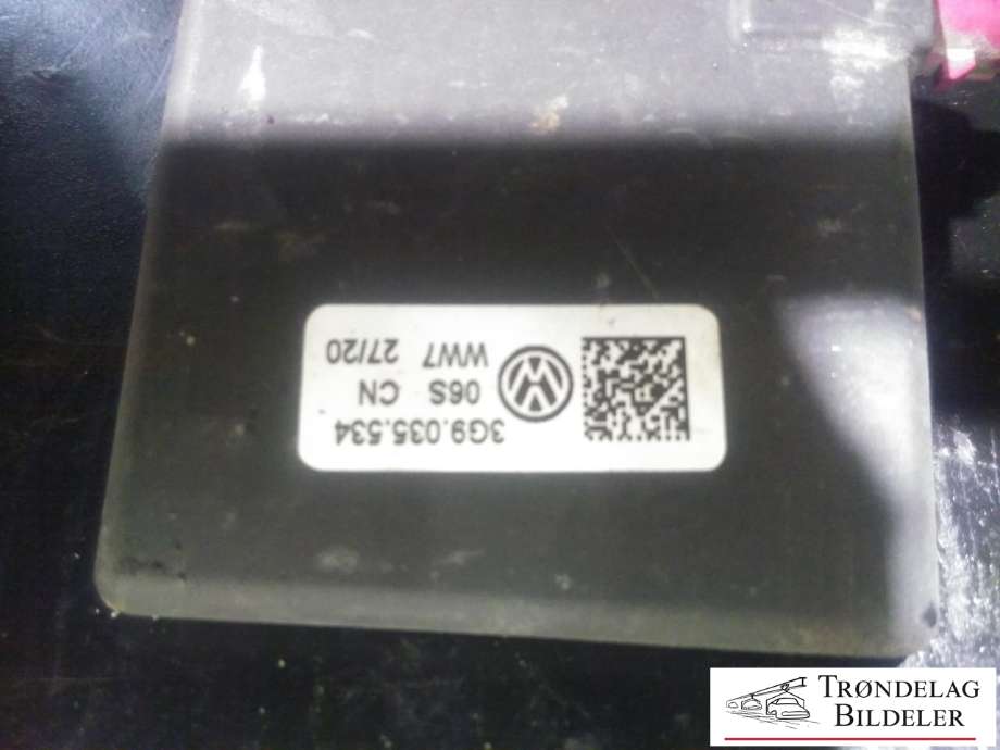 Antenne forsterker til VW Transporter / Caravelle 2019-->> (T6.1) (T6.1) (3G9035534|)